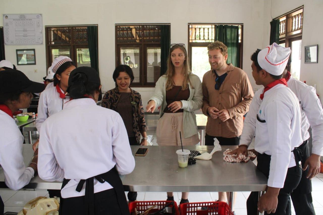 Edu Hotel "Hotel Educational" Bangli Luaran gambar